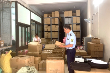 Hà Nội: Kiên quyết xử lý nghiêm các hành vi buôn bán hàng giả, hàng nhái