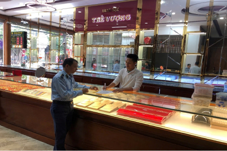 QLTT Thanh Hóa xử phạt cơ sở kinh doanh vàng giả mạo nhãn hiệu DIOR, CHANEL