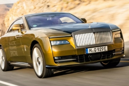 Bất ngờ Rolls-Royce tung ưu đãi 5.000 USD cho Spectre thay thế hỗ trợ thuế đã hết hiệu lực