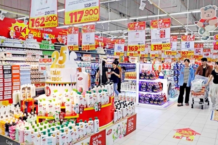 Cuộc đua "nước rút" cuối năm 2025: Bán lẻ bùng nổ khuyến mại, hướng tới mục tiêu tăng trưởng trên 9%