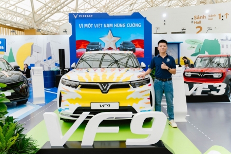 VinFast trở thành tâm điểm tại Tuần lễ Công nghiệp và Công nghệ Việt Nam 2025 với loạt xe điện hoành tráng