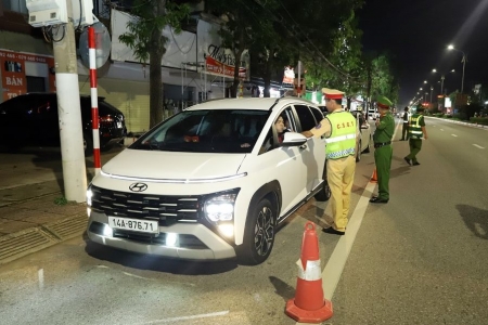 Hà Tĩnh: Phạt gần 1,8 tỷ đồng sau 3 tuần cao điểm xử lý vi phạm nồng độ cồn