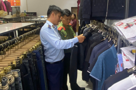 Phú Thọ: Xử phạt 10 triệu đồng, buộc tiêu hủy hàng giả mạo nhãn hiệu