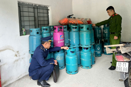 Lạng Sơn: Xử phạt hộ kinh doanh vận chuyển bình gas sai quy định