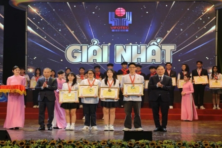 Trao giải Cuộc thi Sáng tạo dành cho thanh thiếu niên, nhi đồng toàn quốc lần thứ 21