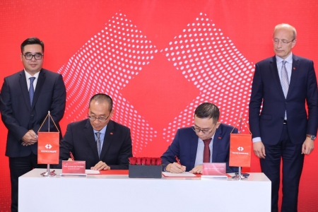 Techcombank phân phối sản phẩm Techcom Life, bước tiến mới cho hệ sinh thái tài chính – bảo hiểm liền mạch