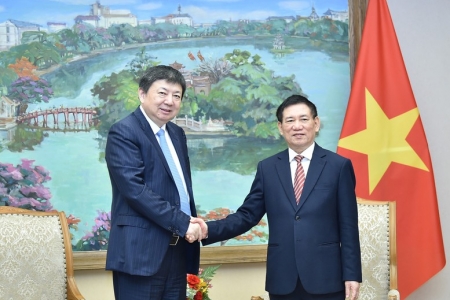 Phó Thủ tướng Hồ Đức Phớc tiếp Chủ tịch Tập đoàn Hoa Thiết (Trung Quốc)