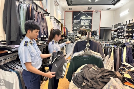 Quảng Trị: Phát hiện hàng loạt sản phẩm giả mạo nhãn hiệu nổi tiếng được bán online