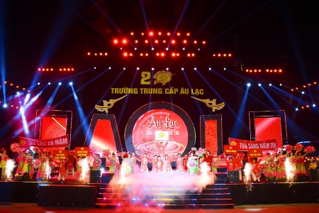 Trường Trung cấp Âu Lạc kỷ niệm 20 năm ngày thành lập