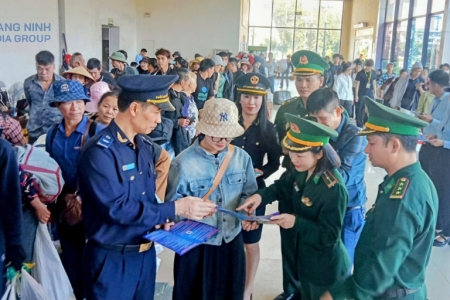 Quảng Ninh tuyên truyền các quy định về hoạt động thương mại biên giới