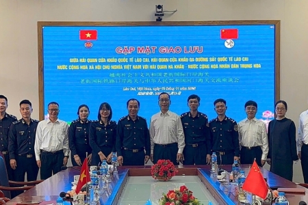 Hải quan khu vực VII phối hợp với Hải quan Hà Khẩu phòng chống buôn lậu qua biên giới