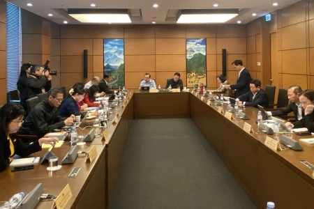 Đoàn ĐBQH Thanh Hóa góp ý dự thảo Nghị quyết quy định một số cơ chế, chính sách trong tổ chức thi hành Luật Đất đai