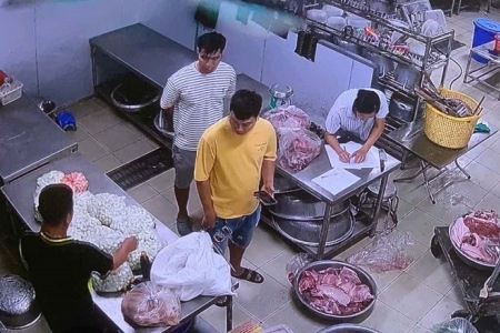 Hà Nội: Bảo đảm an toàn thực phẩm tại bữa ăn bán trú cho học sinh