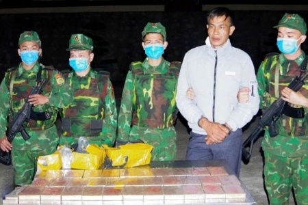 Thanh Hóa bắt đối tượng vận chuyển trái phép 32 bánh heroin