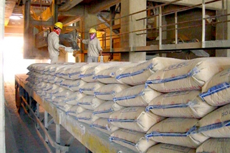 Từ đầu năm đến nay, sản lượng xi măng đạt gần 100 triệu tấn
