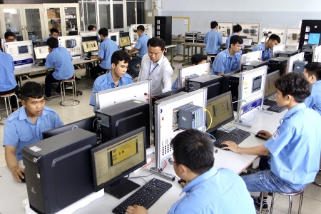 Cần có chiến lược đầu tư dài hạn về nhân lực trong lĩnh vực thương mại điện tử