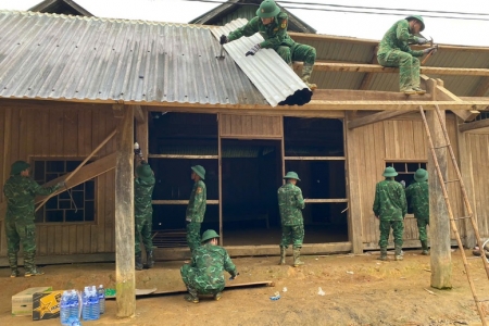 Đà Nẵng: Tiếp tục di dời các hộ dân khỏi khu vực sạt lở ở xã Hùng Sơn