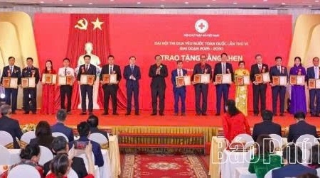 Phú Thọ: 11 cá nhân được khen thưởng tại Đại hội Thi đua yêu nước toàn quốc Hội Chữ thập đỏ Việt Nam
