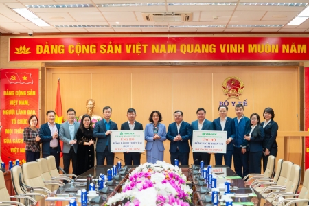 Vinachem cam kết tài trợ hóa chất khử khuẩn và xử lý nguồn nước sau mưa lũ cho các tỉnh miền Trung, Tây Nguyên