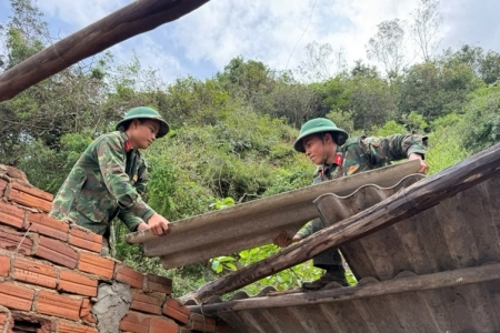 Quân đội sẵn sàng ứng phó với bão số 15 Koto