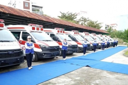 Vingroup hỗ trợ thành phố Đà Nẵng 15 xe cấp cứu và thiết bị y tế trị giá hơn 26 tỷ đồng