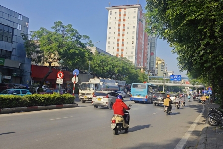 Thời tiết ngày 27/11: Hà Nội trời nắng, Nam Bộ mưa rào và dông rải rác