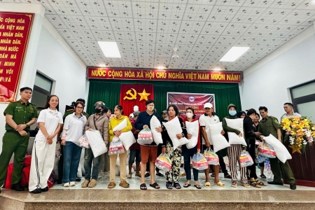 Đà Nẵng: Hội Doanh nghiệp phường An Khê đồng hành cùng bà con vùng lũ phường Quy Nhơn Tây