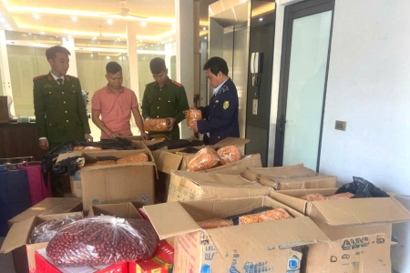 Ninh Bình: Thu giữ 3,5 tạ đông trùng hạ thảo, táo đỏ không rõ nguồn gốc