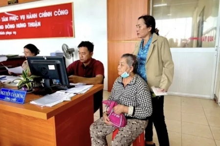 TP. HCM đặt mục tiêu 100% đối tượng hưởng chính sách an sinh xã hội được chi trả qua tài khoản