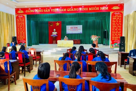 Thanh niên Hà Đông đối thoại với Chủ tịch UBND xã về chuyển đổi số