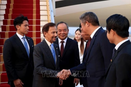 Quốc vương Brunei Darussalam đến Hà Nội, bắt đầu chuyến thăm cấp Nhà nước tới Việt Nam