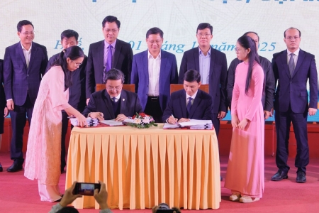 Huế: Bàn giao Trường Cao đẳng Y tế Huế vào Trường Đại học Y - Dược, Đại học Huế