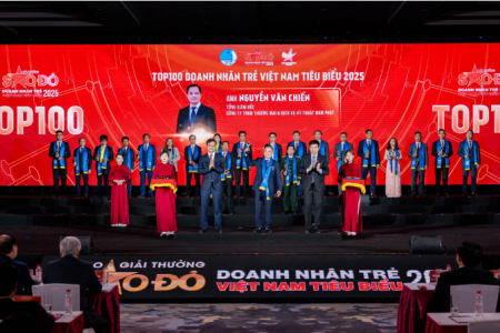 Tổng giám đốc Nam Phát NPE được vinh danh ‘Doanh nhân trẻ Việt Nam tiêu biểu 2025’