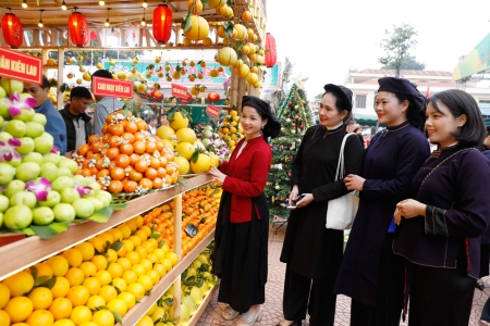 Lễ hội trái cây Bắc Ninh thu hút hàng vạn du khách