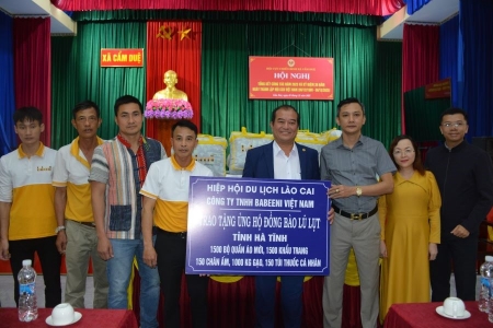 Hỗ trợ học sinh Hà Tĩnh khắc phục hậu quả thiên tai