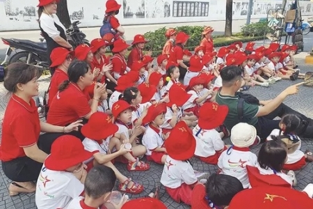 TP. HCM sẽ ưu tiên bố trí quỹ đất và tận dụng trụ sở dôi dư cho giáo dục mầm non