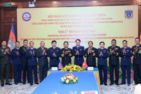 Việt Nam - Campuchia tăng cường phối hợp bảo đảm an ninh, an toàn trên biển