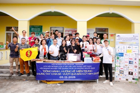Hội Ngành Cửa TP.HCM – Sadoor đến với vùng lũ miền Trung