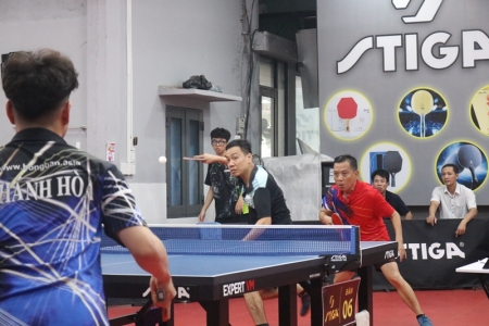 Gần 100 VĐV thi đấu Giải bóng bàn tranh Cúp CLB Khả Như mở rộng 2025