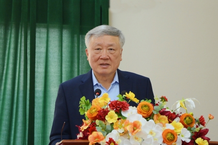 Phó Thủ tướng Thường trực Chính phủ Nguyễn Hòa Bình tiếp xúc cử tri tại phường Võ Cường