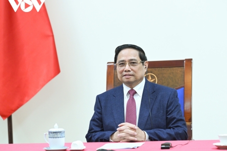 Thủ tướng Chính phủ Phạm Minh Chính điện đàm với Thủ tướng Singapore Lawrence Wong