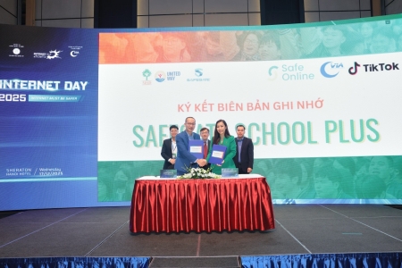 Bảo vệ trẻ em và thanh thiếu niên trên môi trường mạng trong hệ thống trường học