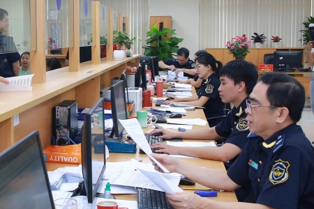 Chi cục Hải quan khu vực III thu ngân sách đạt 81.598 tỷ đồng