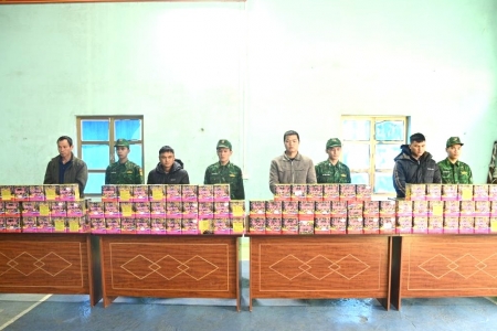 Bộ đội Biên phòng Lạng Sơn triệt phá đường dây vận chuyển gần 200kg pháo nổ trái phép