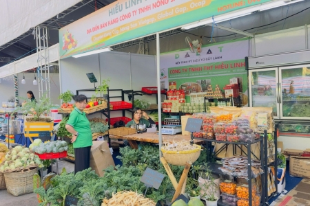 Sắc màu nông sản vùng miền hội tụ tại “Phiên chợ Bình Đông” năm 2025