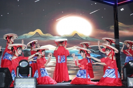 Hơn 1.500 thành viên dự sự kiện “Ngày hội gia đình DIC 2025"