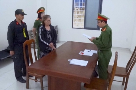 Khánh Hoà: Khởi tố 2 đối tượng vận chuyển trái phép hơn 2,3 kg vàng qua cửa khẩu hàng không