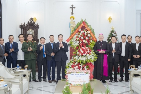 Huế: Bừng sáng mùa Lễ Giáng sinh 2025