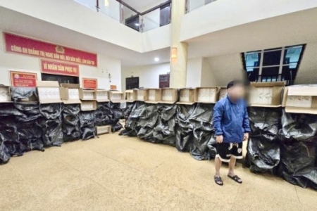 Công an Quảng Trị bắt giữ đối tượng vận chuyển thuốc lá lậu trị giá gần 2 tỷ đồng