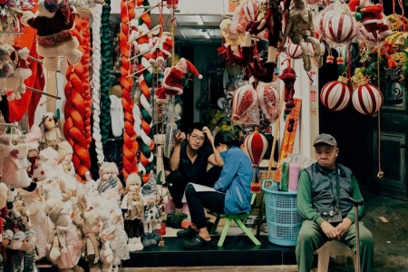 Sức mua giảm sâu, thị trường đồ trang trí Noel 2025 kém sôi động